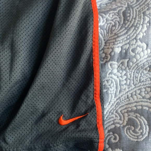 Boys XL grey Nike shorts - Picture 2 of 4